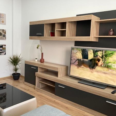 Laroka House Rin Grand Residence Modern Apartment ブカレスト エクステリア 写真