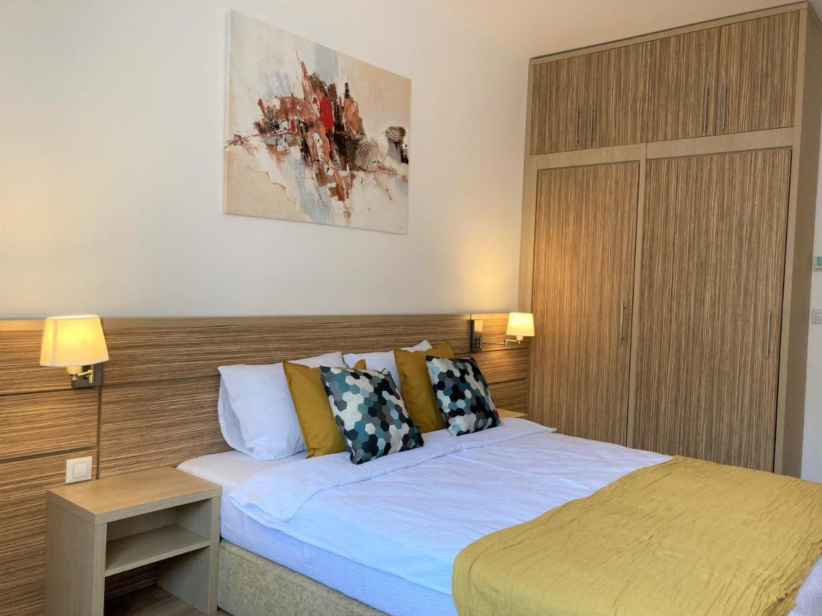 Laroka House Rin Grand Residence Modern Apartment ブカレスト エクステリア 写真