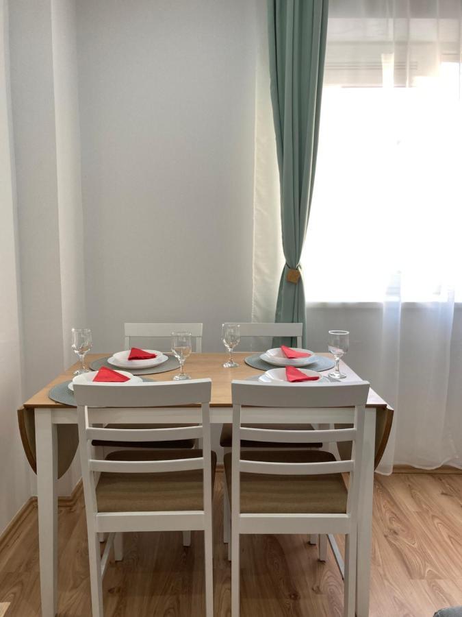 Laroka House Rin Grand Residence Modern Apartment ブカレスト エクステリア 写真