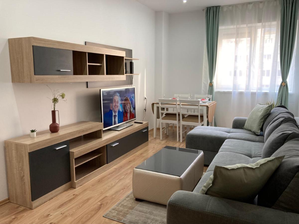 Laroka House Rin Grand Residence Modern Apartment ブカレスト エクステリア 写真